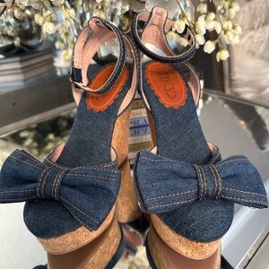 BEAUTIFUL VALENTINO SHOES. NEW!!! SIZE 36